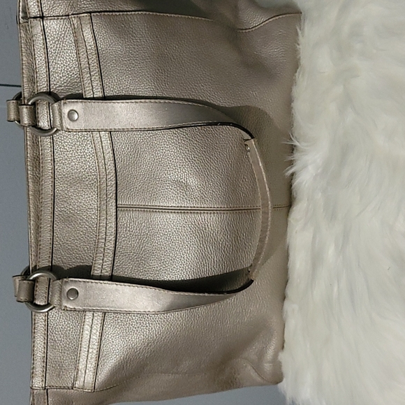 Coach - Picture 2 of 5